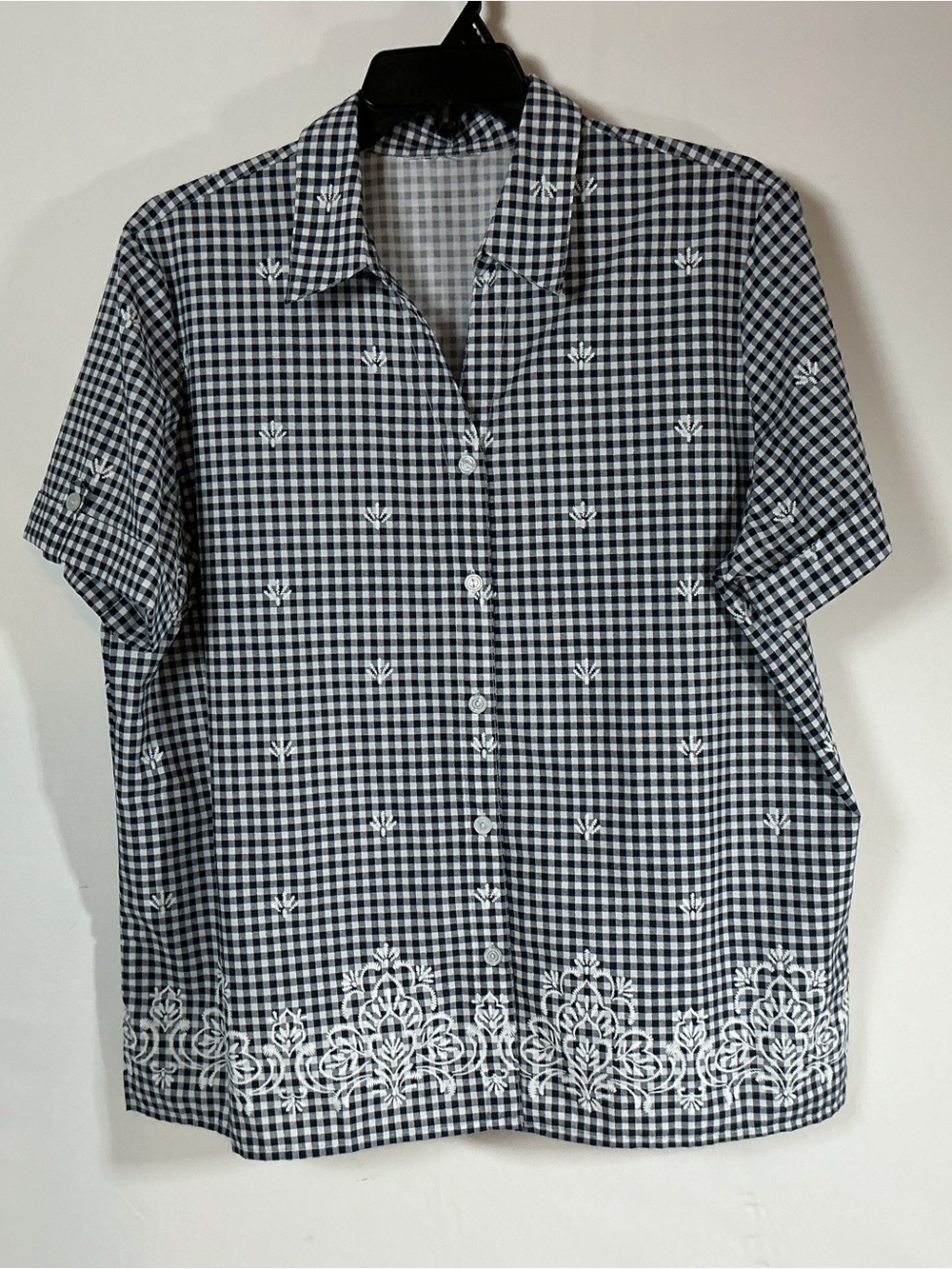 Alfred Dunner Black and White Gingham Embroidered Short-Sleeve Button-Down